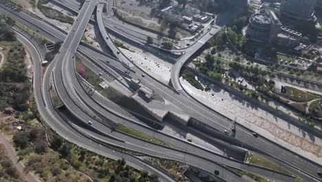 Bird-eye-shot-of-north-coastal-highway-in-Santiago-de-Chile,-uhd-4k