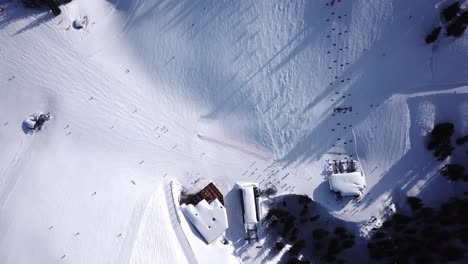 奧地利提羅爾阿爾卑斯山滑雪場的滑雪場