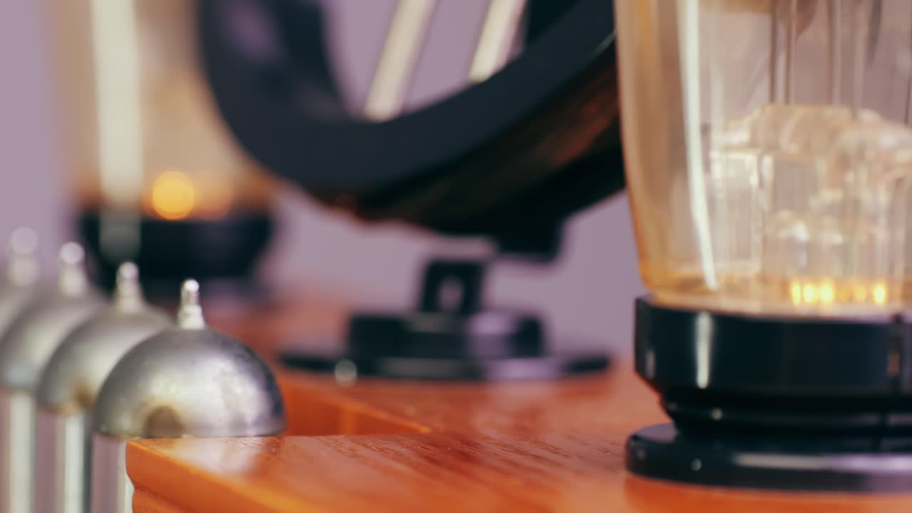 Old Retro AM FM Radio with tubes, Hand Changing stations , bulb vintage music player.