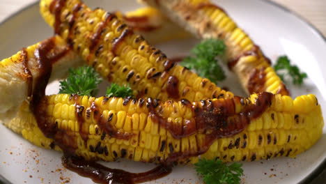 grilled-and-barbecue-corn-with-bbq-sauce