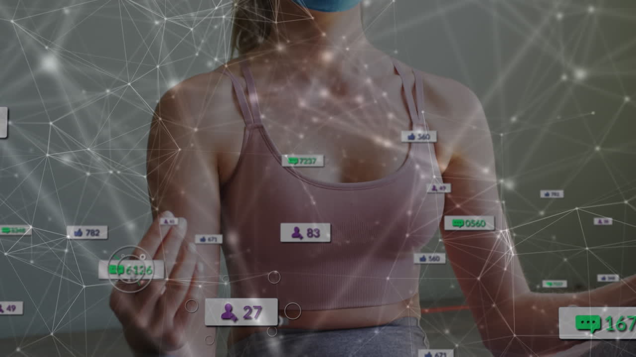 animación de una red de conexiones sobre una mujer meditando con una máscara