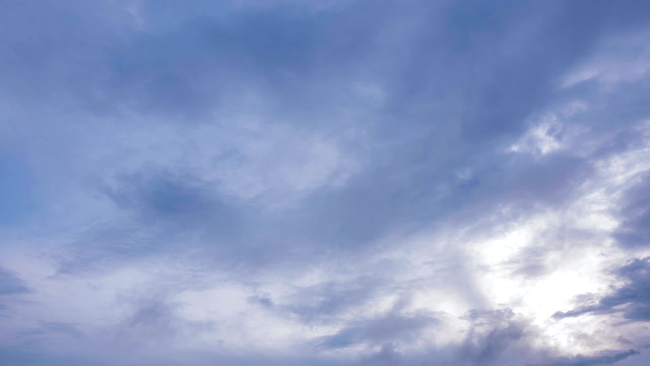 4k lapso de tiempo, nubes de lluvia antes de la lluvia
