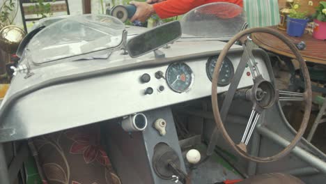 polishing the bonnet of an aluminium body classic buckler