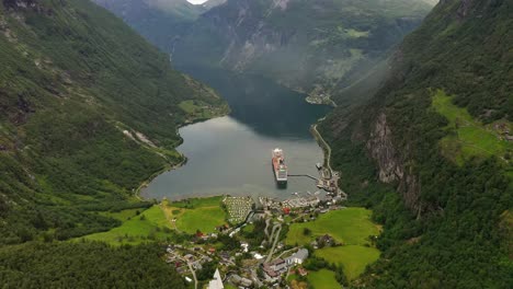 Geiranger-fjord,-Norway.-Beautiful-Nature-Norway-natural-landscape.