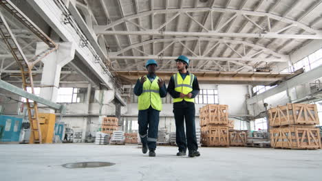 Workers-talking-at-a-marble-factory