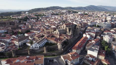 establishing shot of catedral nueva de plasencia, cinematic orbit