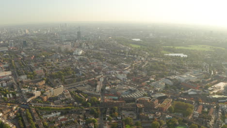 disparo aéreo hacia camden y regents park londres