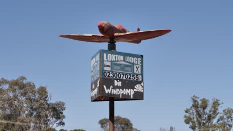 Señalización:-Loxton-Lodge-De-Lujo-En-Karoo-Highlands,-Sudáfrica