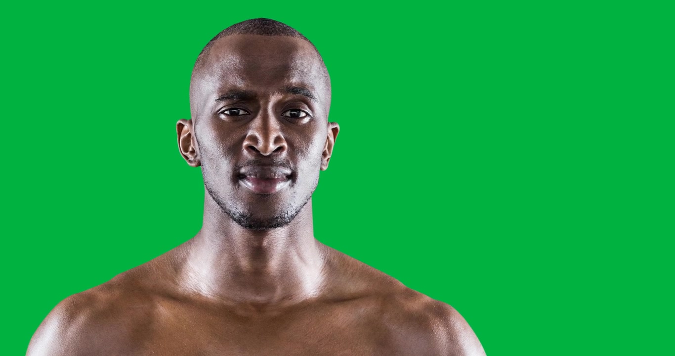 Afroamerikansk mannlig rugbyspiller holder rugbyball mot plass for tekst på gjennomsiktig bakgrunn
