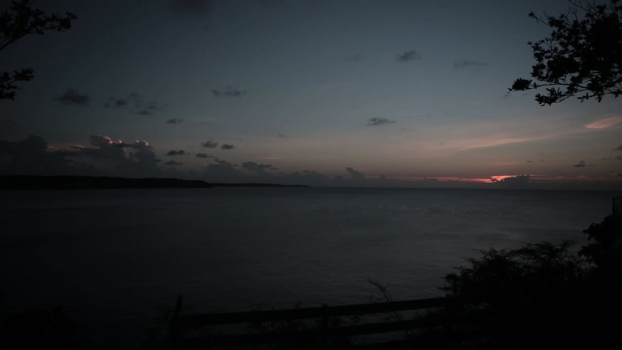 캐리비안 해를 가로지르는 일몰 타임스 (anguilla island travel destination, tropical holiday)