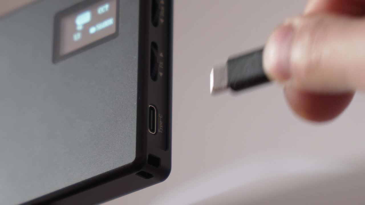 usb type-c 커터 시스템 또는 연결 인터페이스: 디지털 카메라, 가, 스마트폰에 대한 정보 전송 또는 충전.