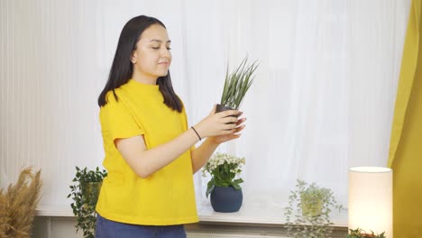 A-young-woman-who-loves-flowers.