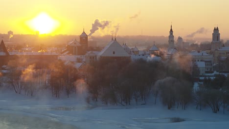 Kaunas-old-town-in-winter