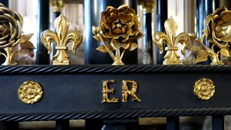 Queen-Elizabeth-tomb-in-Westminster-Abbey