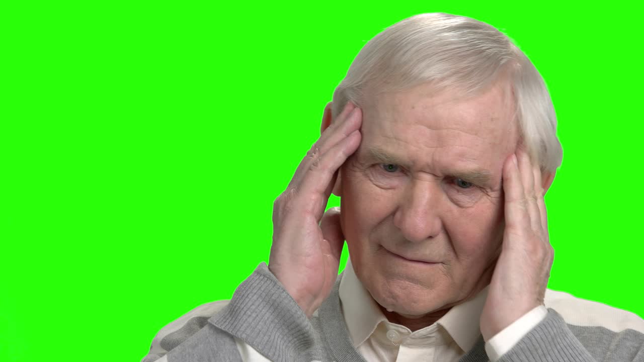 дедушка совершил ошибку и сожалеет.