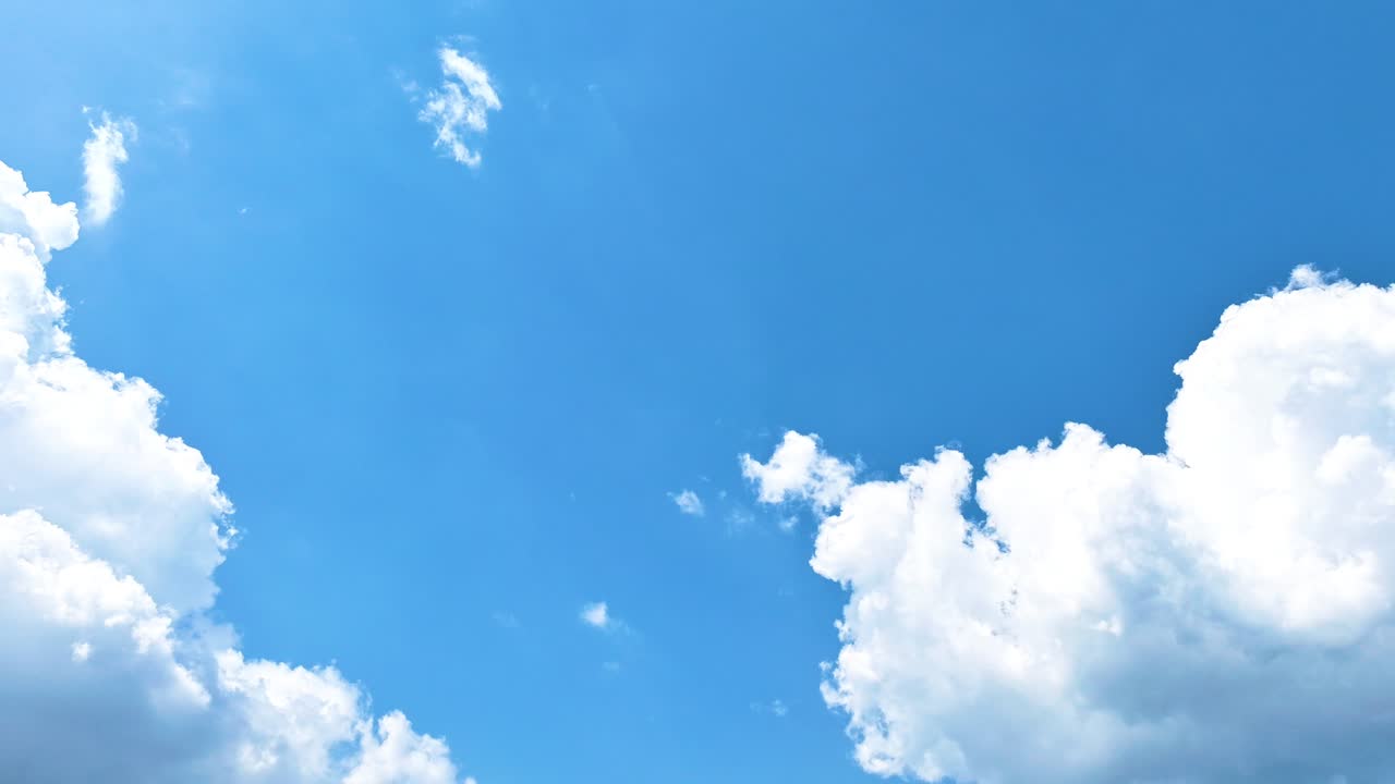Time lapse high quality image of clouds in the sky