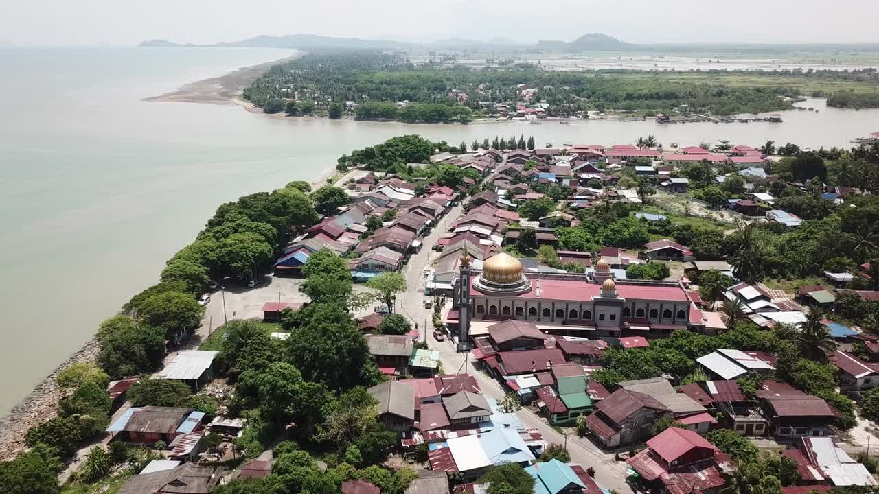 vista aérea de la mezquita jamek al hidayah en kuala muda penaga