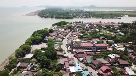 aerial view masjid jamek al hidayah at kuala muda penaga