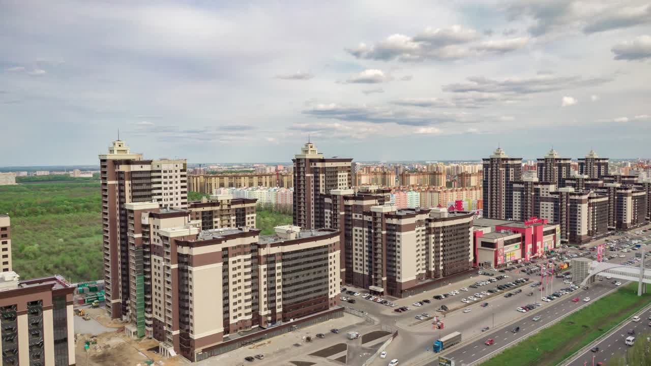 complejo residencial moderno en área urbana