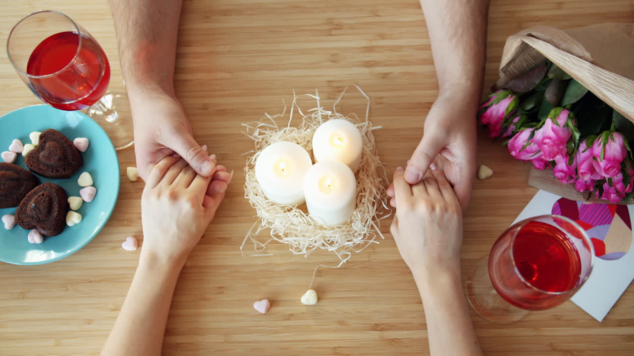 романтический ужин для пары.