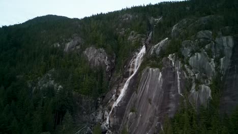 Aerial-night-view-of-Shannon-Falls,-Squamish,-Canada