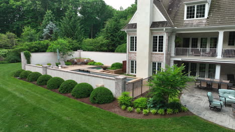 Close-up-of-mansions-patio-and-pool