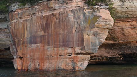 pictured rocks national lakeshore coastal sandstone rock formations