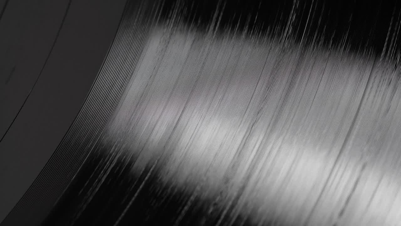 비닐이 회전하는 근접 촬영.