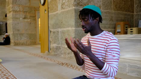 muslim praying in mosque