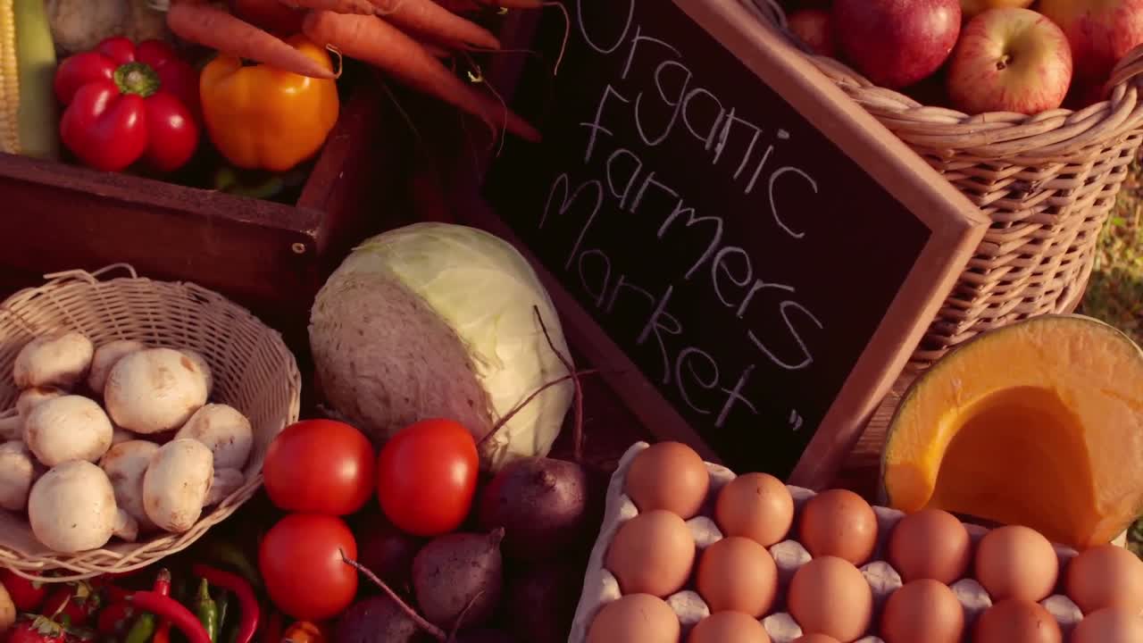 mercado de agricultores con productos orgánicos