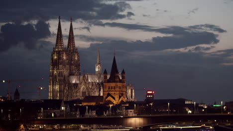 cologne skyline with cologne cathedral and groãÿ st