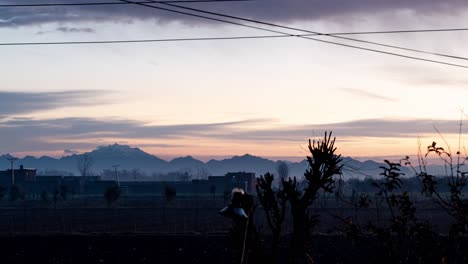 Time-lapse-De-Montañas-En-La-Distancia