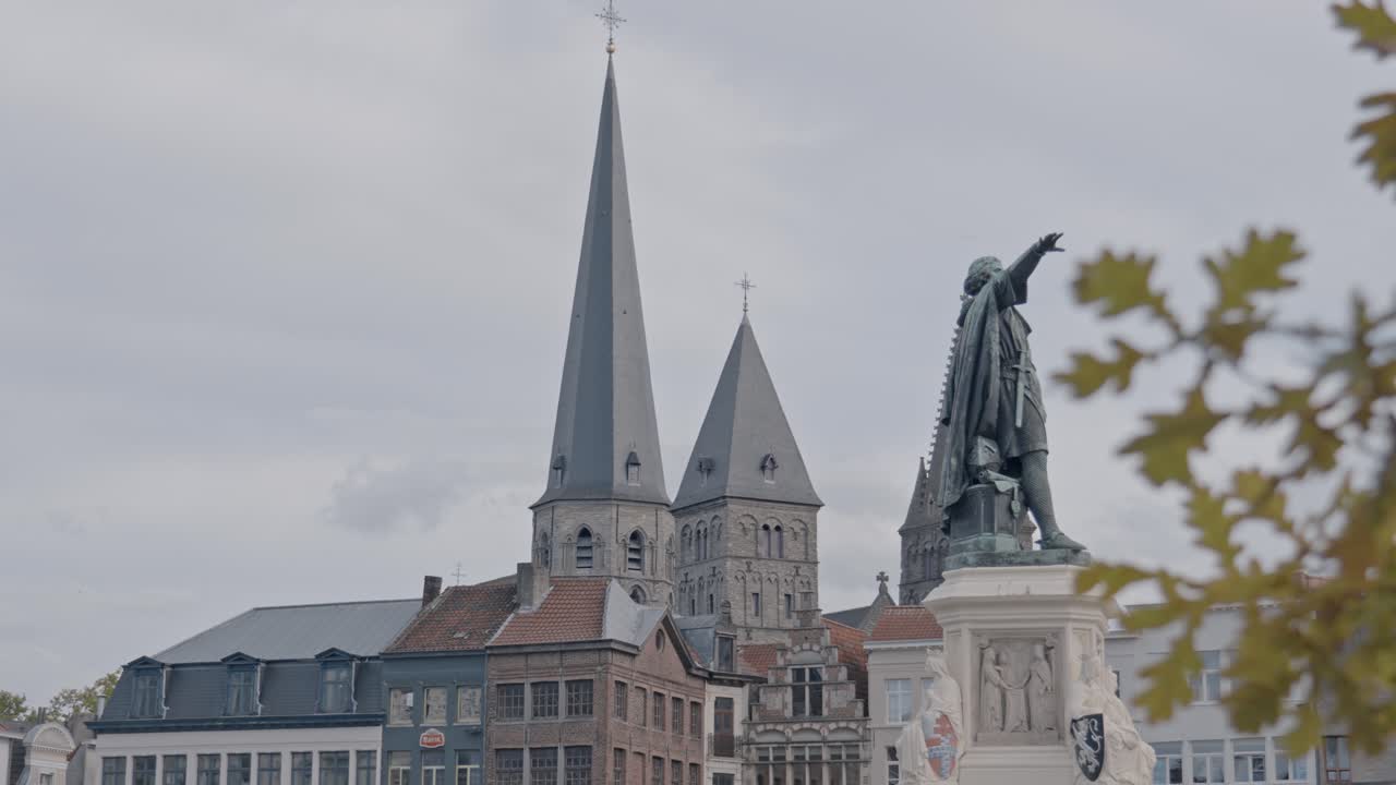 A view of the bronze statue of Jacob van Artevelde—the 14th-century Flemish statesman and popular leader—on the Vrijdagmarkt (Friday Market) square in Ghent, Belgium