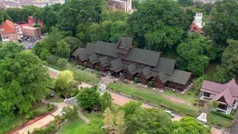 Melaka-Sultanate-Palace-Museum-in-Malacca,-Malaysia,-a-Modern-Reconstruction-of-the-Palace-of-Melaka-Sultanate,-Showcasing-Early-History-of-of-the-World-Heritage-City