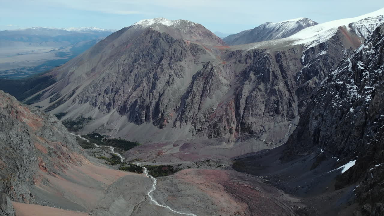 paisaje de valle de montaña