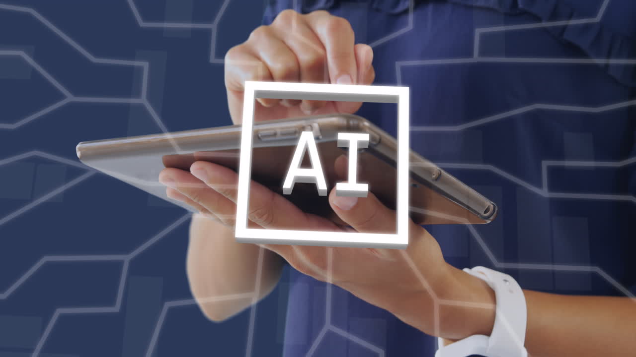 animación de un texto de procesamiento de datos sobre una mujer de negocios biracial que utiliza una tableta