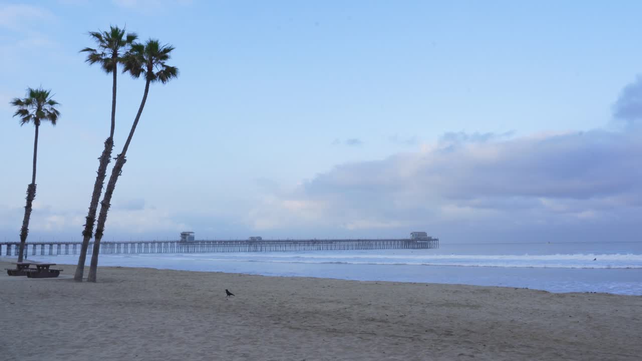 oceanside, california en una mañana nublada