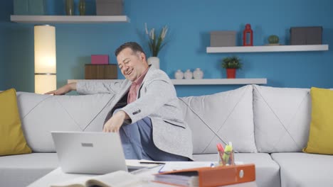 홈 오피스 근로자는 부자입니다.