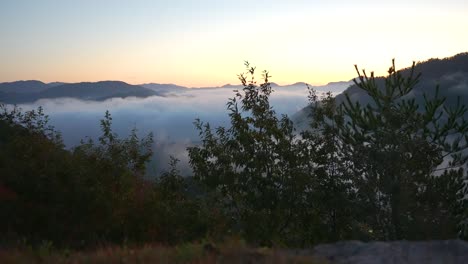 Sun-rise-over-mountains-and-valley-in-Japan