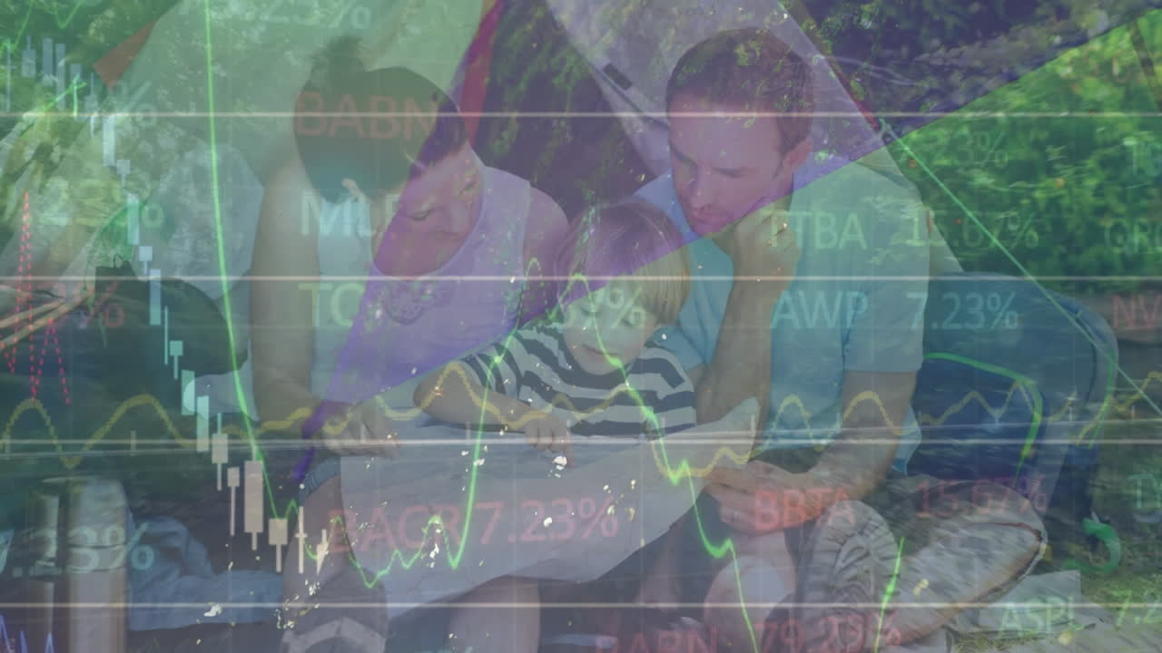 animación del procesamiento de datos financieros sobre la familia caucásica.