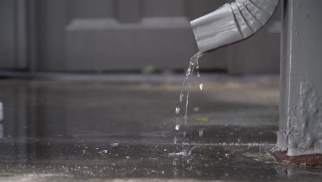 Rain-water-from-a-downspout-at-120fps