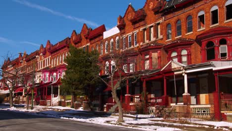 Rowhouses-line-the-streets-of-Baltimore-Maryland-2