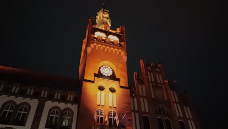 drone shit of town hall at night