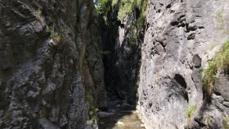 Natürlicher-Canyon-Fluss