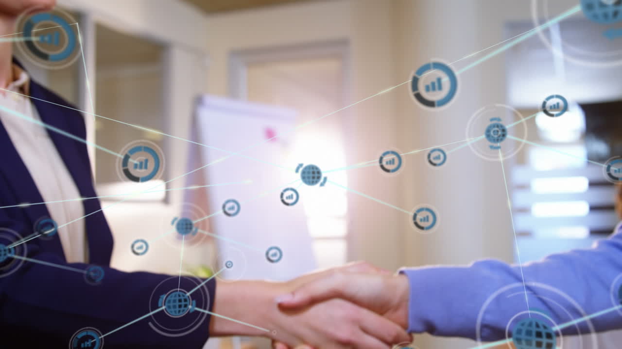 animación de una red de iconos sobre la sección media de un hombre de negocios y una mujer de negocios que se dan la mano