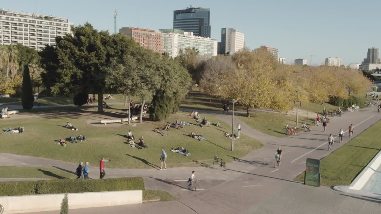 панорамный снимок в городе искусств и