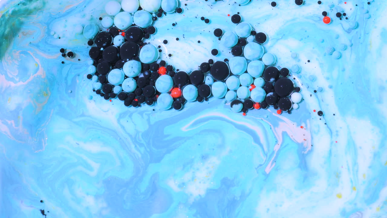 거품을 가진 추상적인 유체 예술