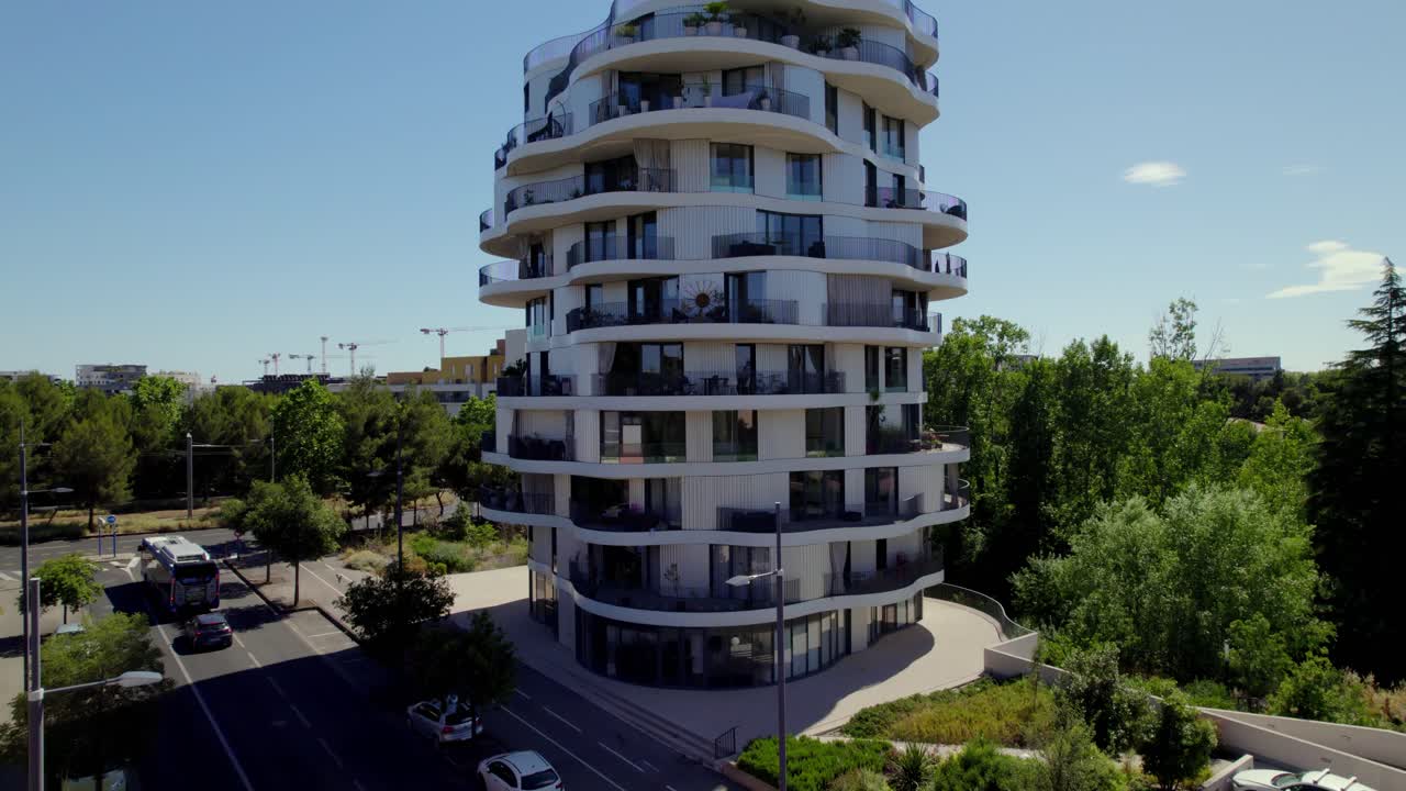 increíble edificio de apartamentos moderno en el sur de francia, montpellier