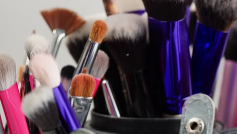colección de pinceles de maquillaje