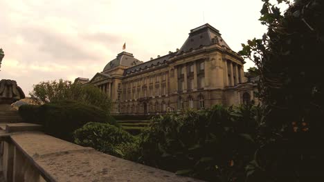 Neoclassical-Royal-Palace-of-Brussels,-Belgium